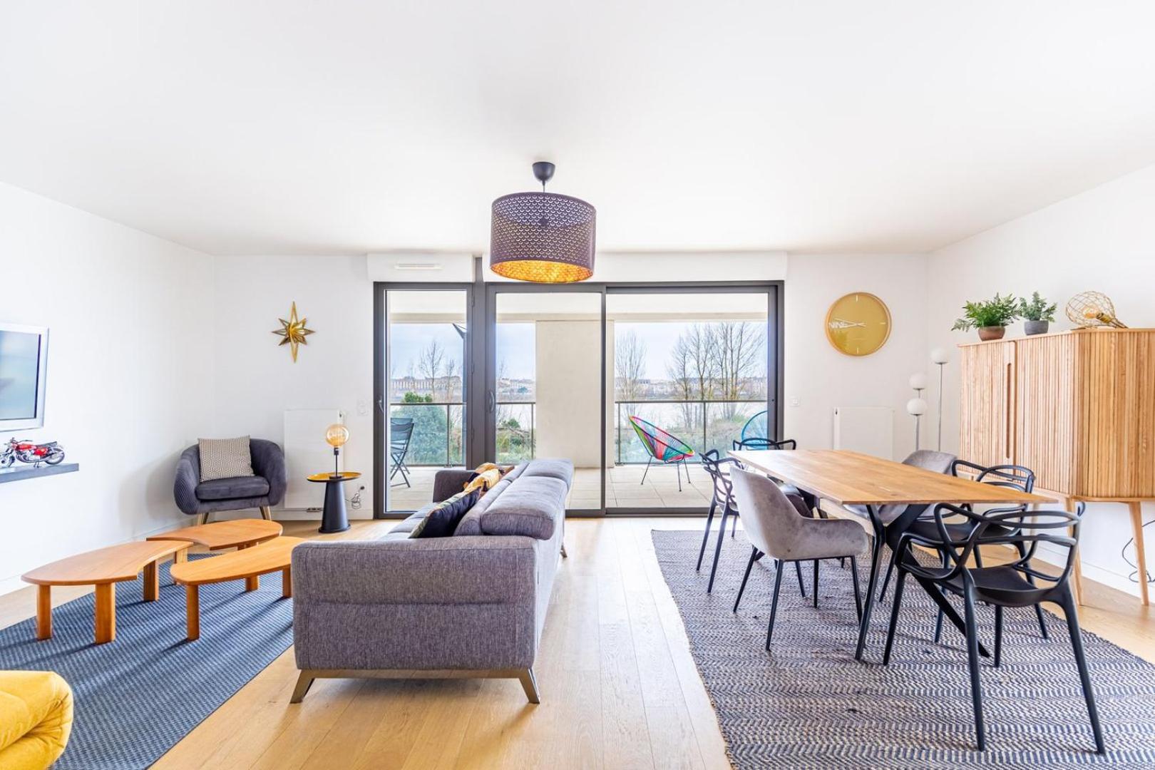 Appartamento Guestready - Peaceful Escape In La Bastide Bordeaux Esterno foto